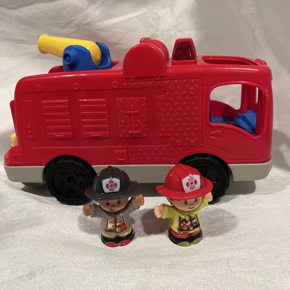 Fisher Price Little People Fire Truck +2 People Lights Sounds Work Mattel 2016 - Picture 2 of 6